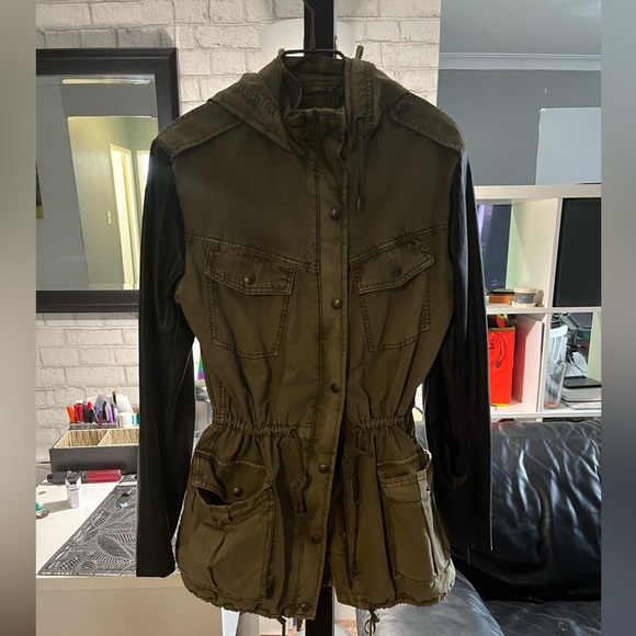 Talula Green Army Jacket for fall. 10/10 condition. Size is too large for me :( - Picture 2 of 4
